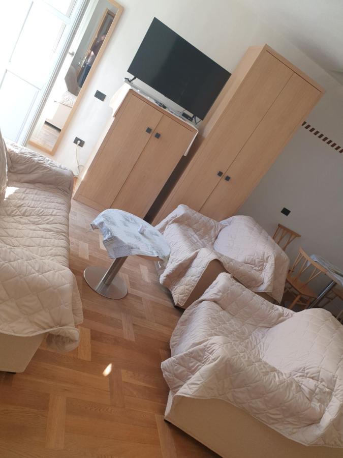 KojskoSmartno Apartmaji Goran公寓 外观 照片
